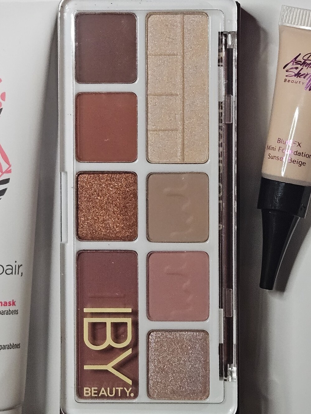 💥 Variety Box 👛💄🧦 - Picture 6 of 16